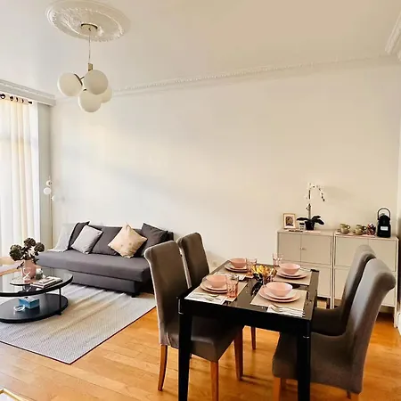 Daire 2 Bedrooms In Marais *